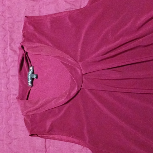 Dressy sleeveless top - Picture 3 of 4